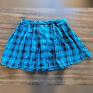 Hot Topic Turquoise and Black Plaid Pleated Mini Skirt